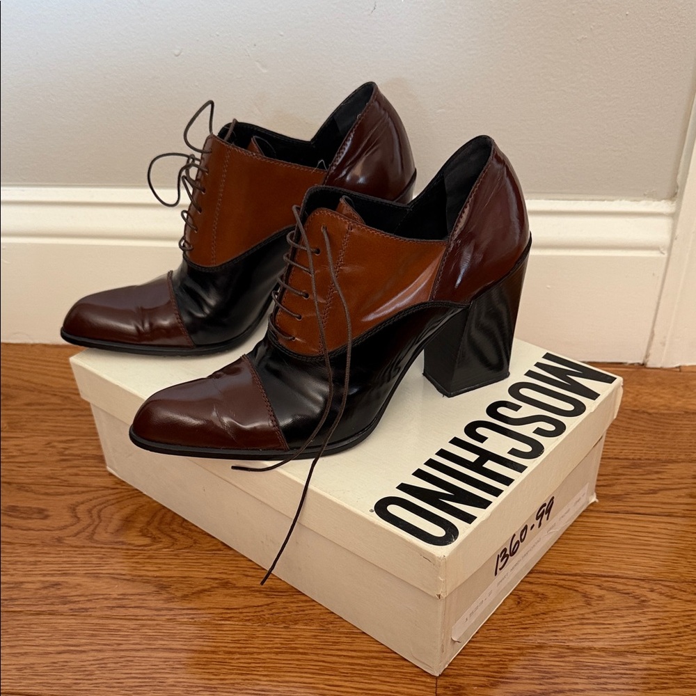 Moschino Brown and Black Leather Lace-Up Block Heel Oxfords
